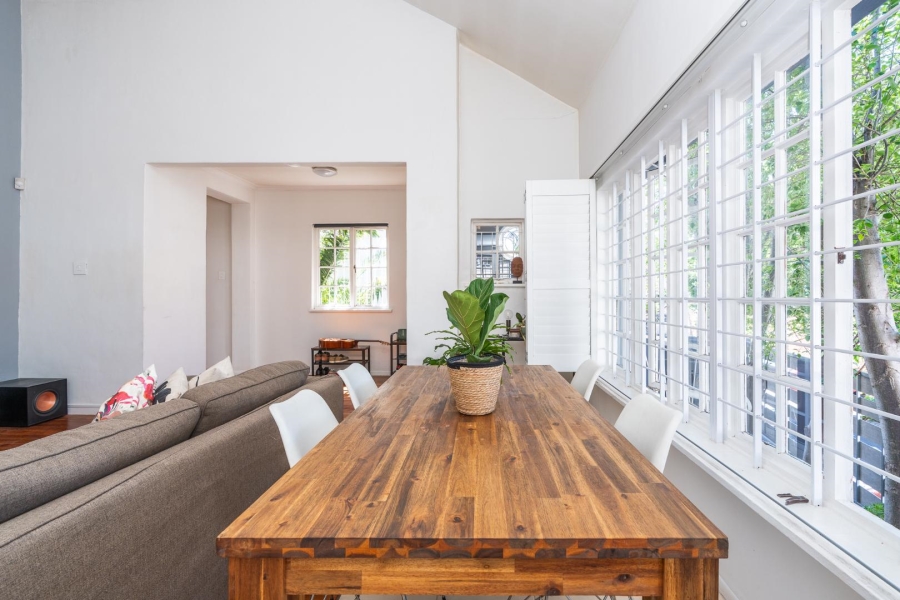 2 Bedroom Property for Sale in Oranjezicht Western Cape